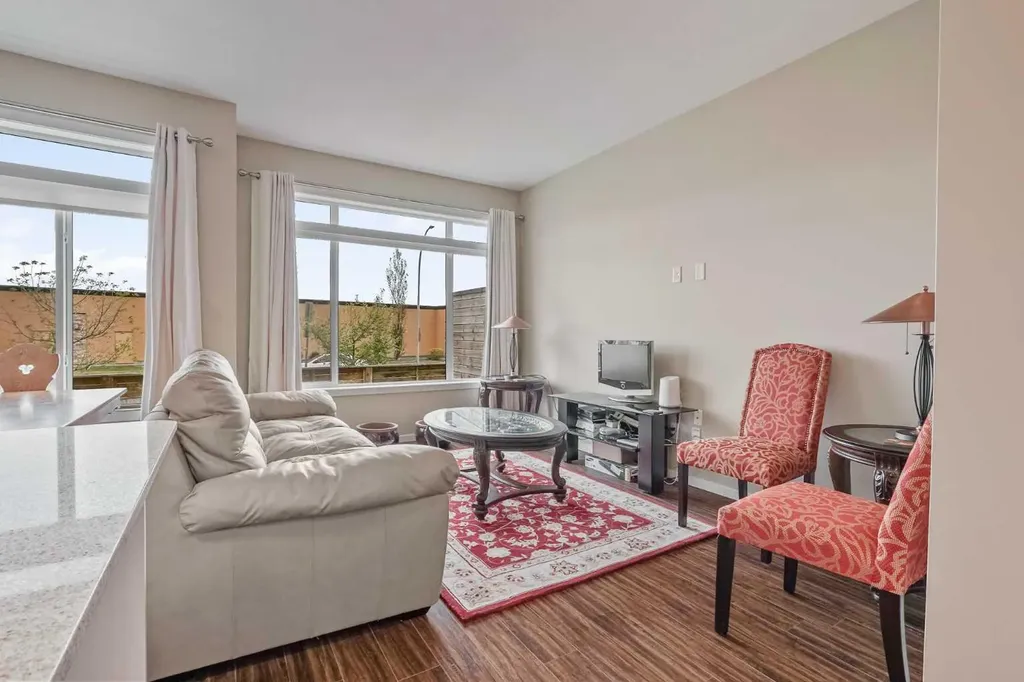 422 Highlands Boulevard W Lethbridge AB T1J 5K5