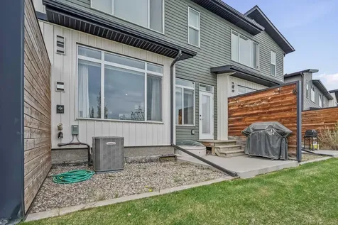 422 Highlands Boulevard W Lethbridge AB T1J 5K5