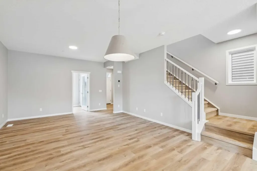 75 Hotchkiss Way SE Calgary AB T3S 0V2