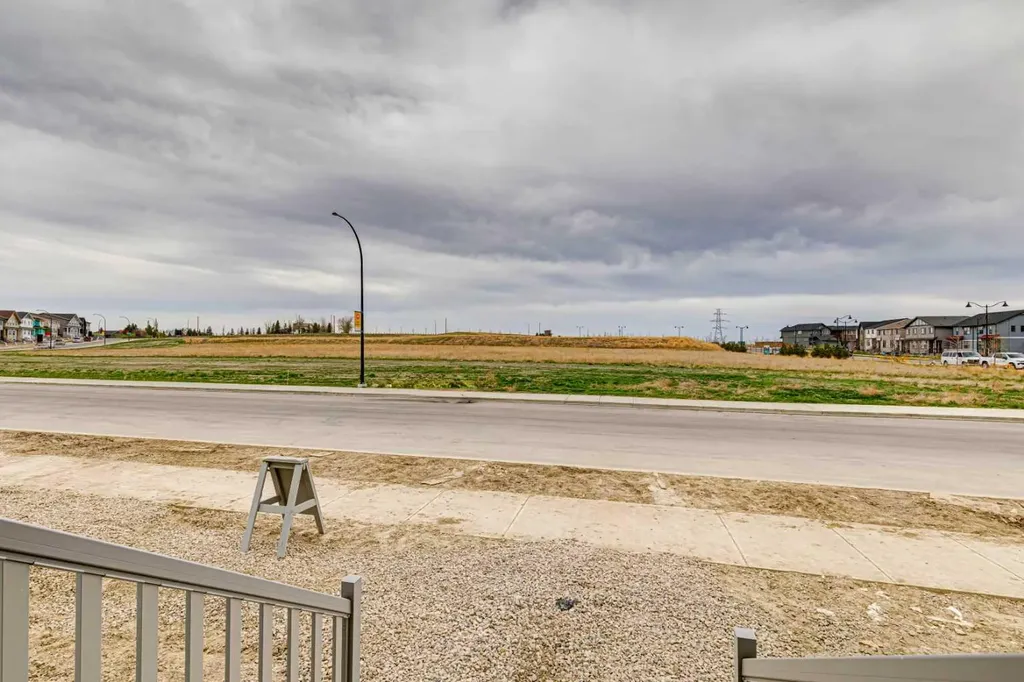 75 Hotchkiss Way SE Calgary AB T3S 0V2