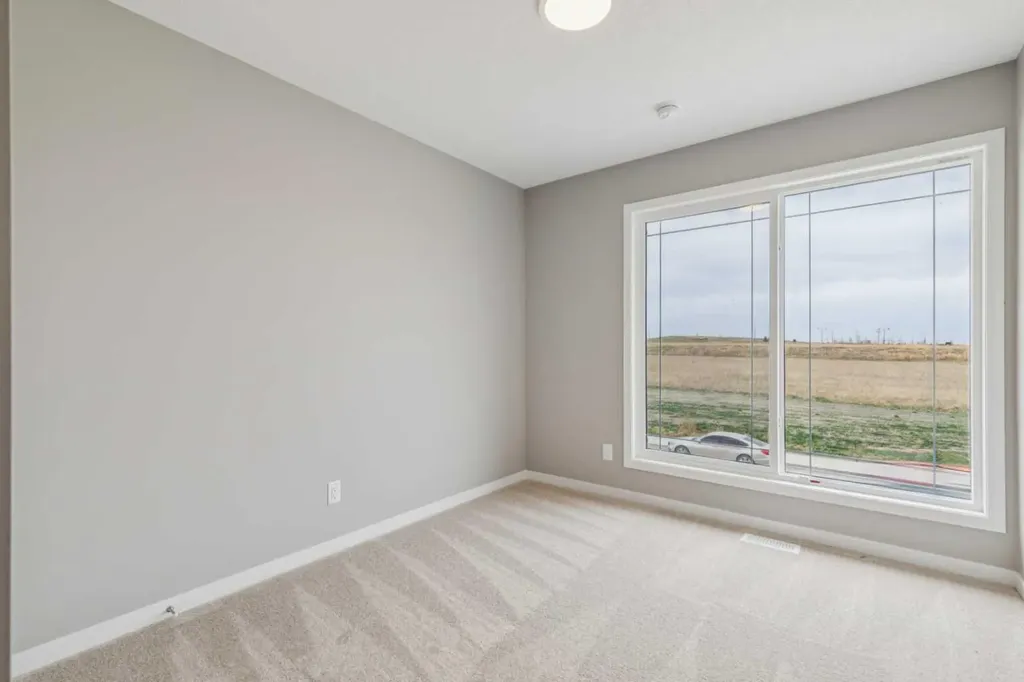 75 Hotchkiss Way SE Calgary AB T3S 0V2