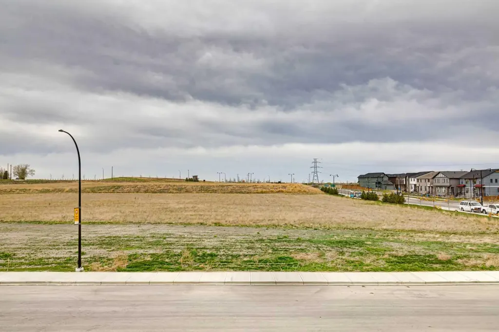 75 Hotchkiss Way SE Calgary AB T3S 0V2