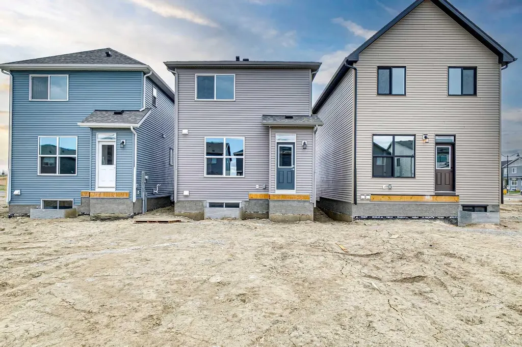 75 Hotchkiss Way SE Calgary AB T3S 0V2