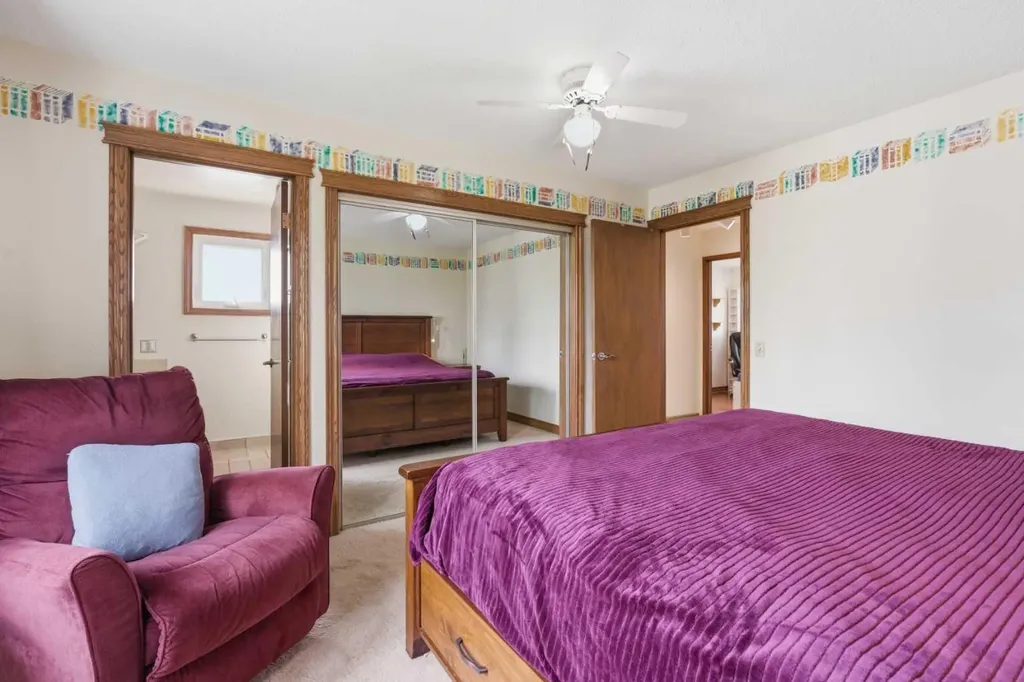 652 Dalmeny Hill NW Calgary AB T3A 1T6