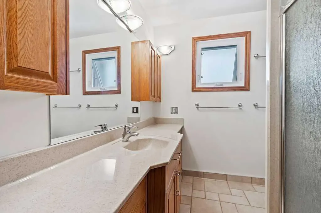 652 Dalmeny Hill NW Calgary AB T3A 1T6