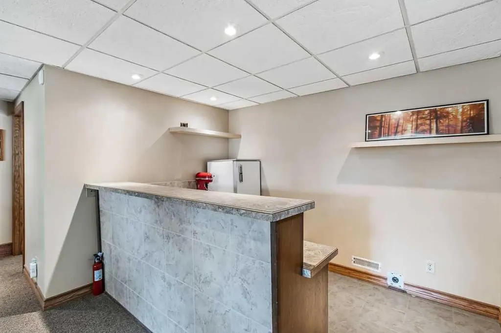 652 Dalmeny Hill NW Calgary AB T3A 1T6