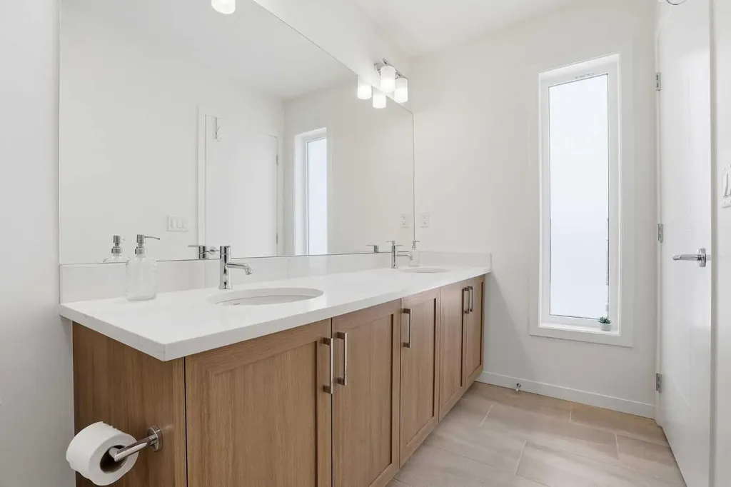 224 South Point Greenway SW Airdrie AB T4B5J3