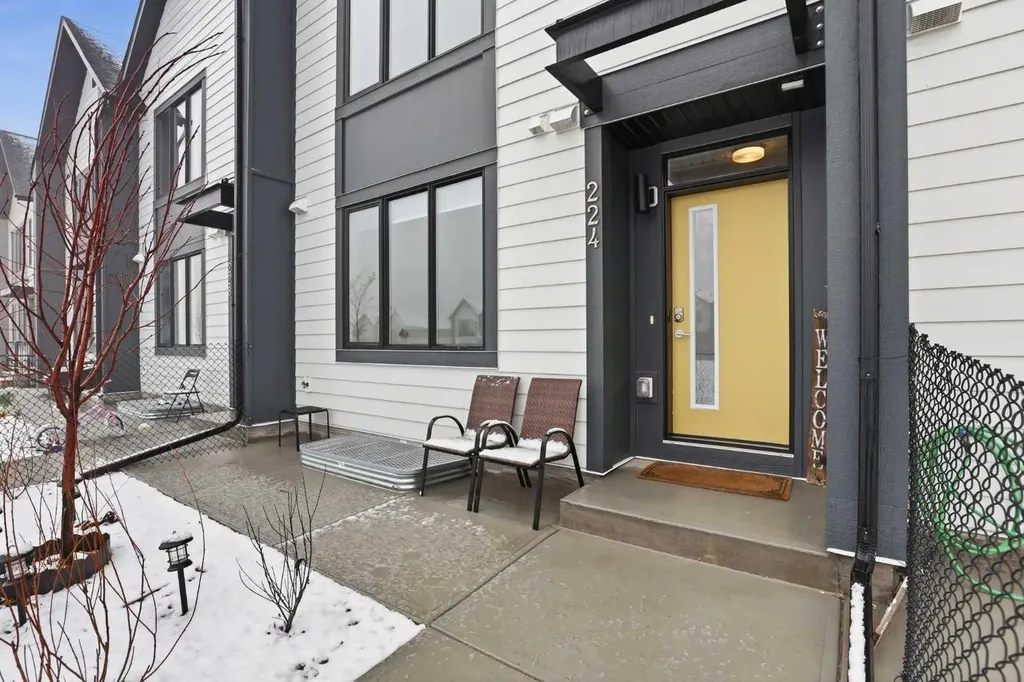 224 South Point Greenway SW Airdrie AB T4B5J3