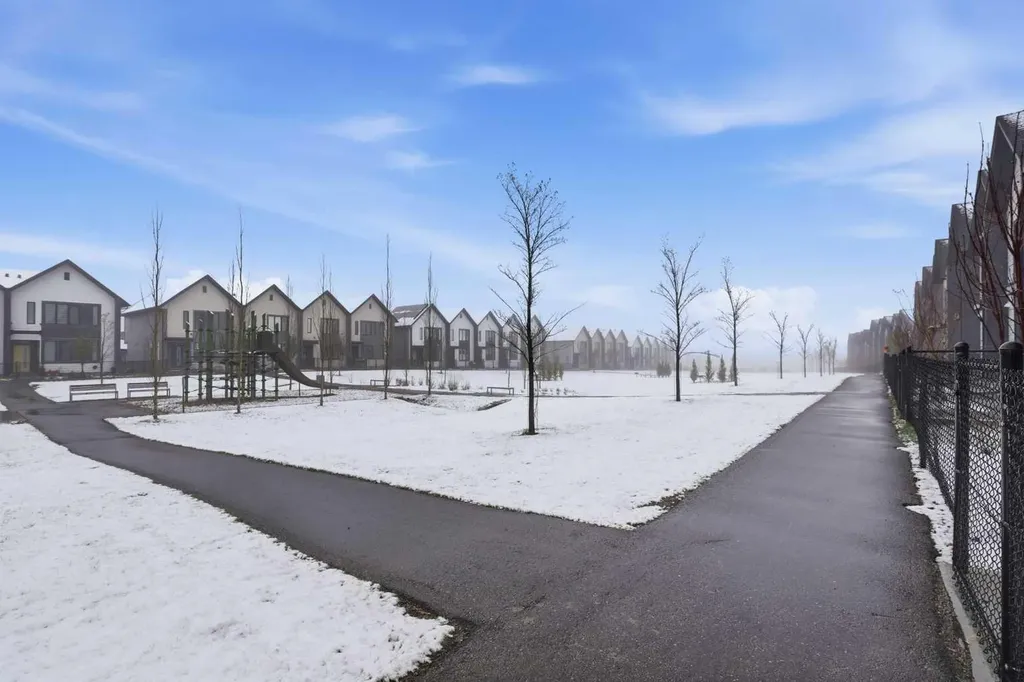 224 South Point Greenway SW Airdrie AB T4B5J3
