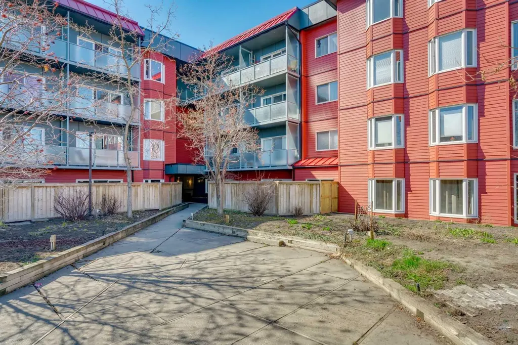 333 Garry Crescent NE Calgary AB T2K 5X1