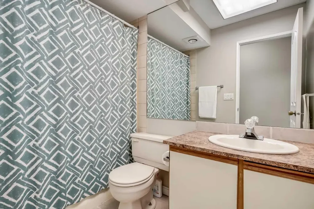 333 Garry Crescent NE Calgary AB T2K 5X1