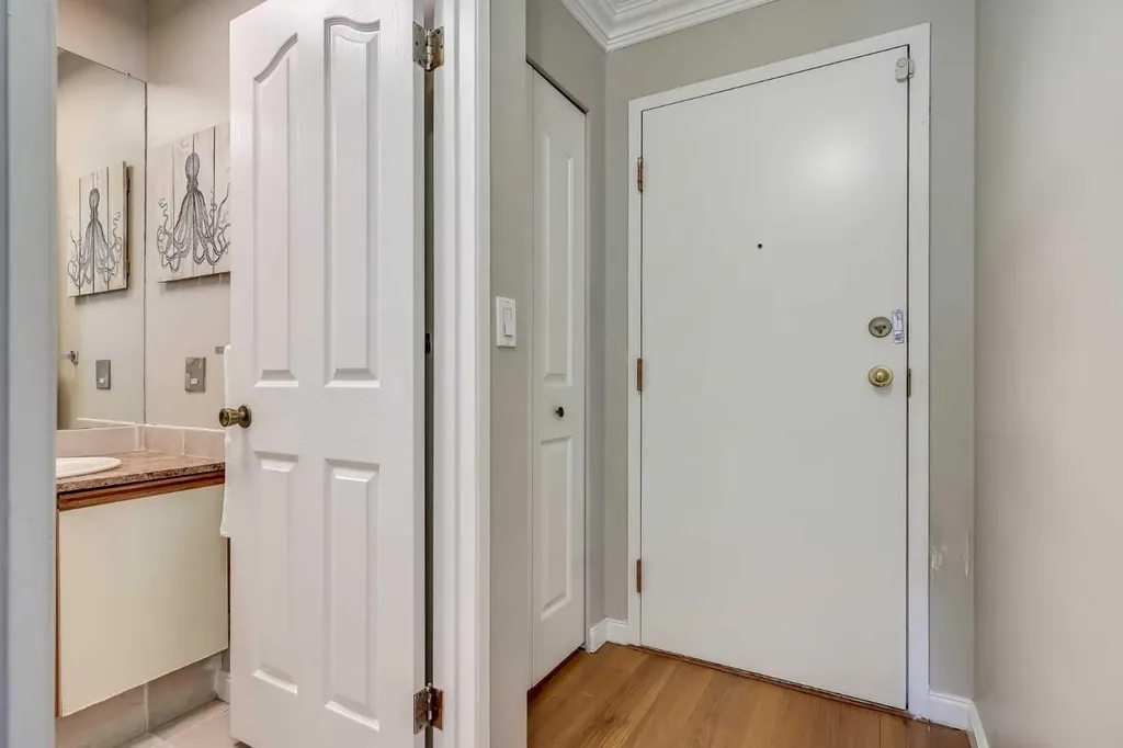 333 Garry Crescent NE Calgary AB T2K 5X1