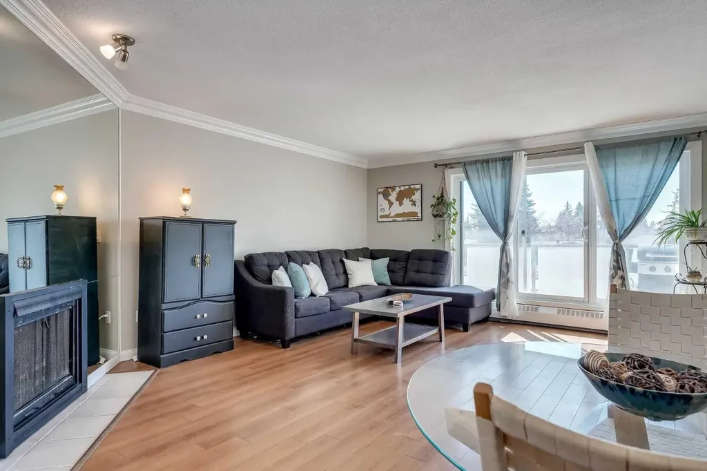 333 Garry Crescent NE Calgary AB T2K 5X1