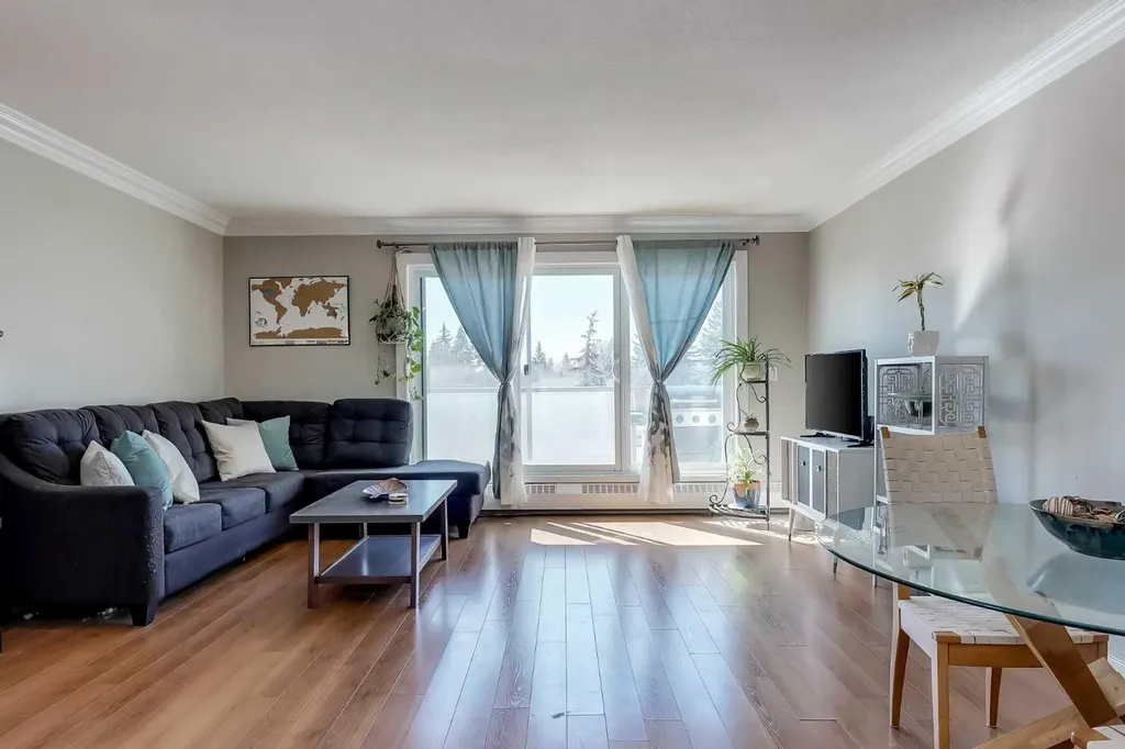333 Garry Crescent NE Calgary AB T2K 5X1