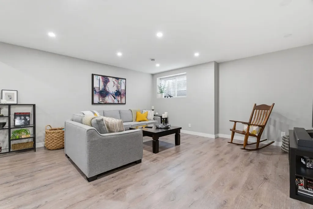 51 Mist Mountain Rise Okotoks AB T1S 5R4