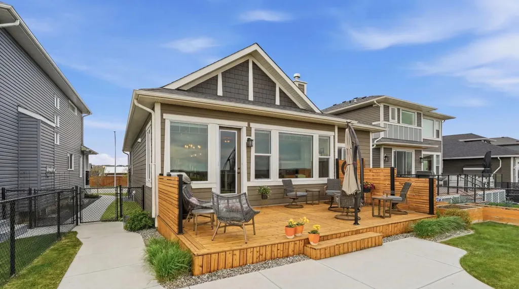51 Mist Mountain Rise Okotoks AB T1S 5R4