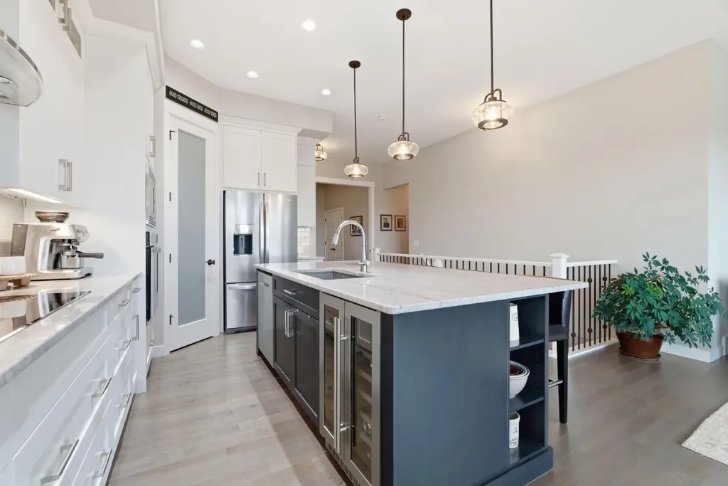 51 Mist Mountain Rise Okotoks AB T1S 5R4