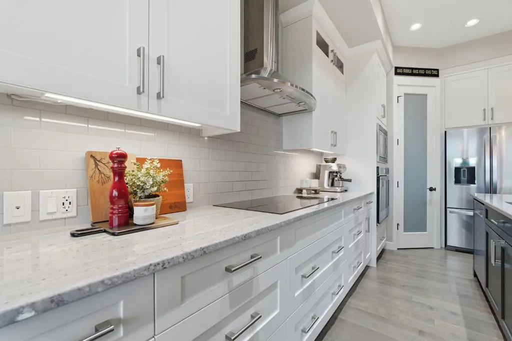 51 Mist Mountain Rise Okotoks AB T1S 5R4