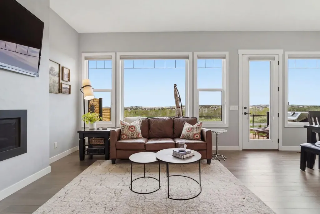 51 Mist Mountain Rise Okotoks AB T1S 5R4
