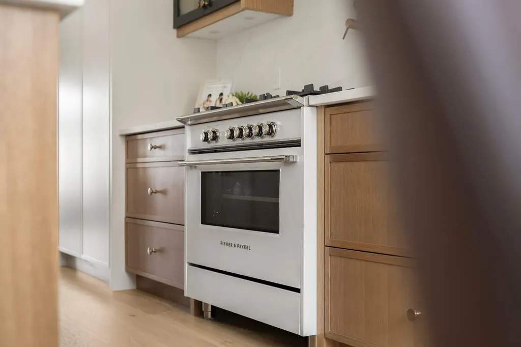 510 29 Avenue NW Calgary AB T2M 2M5