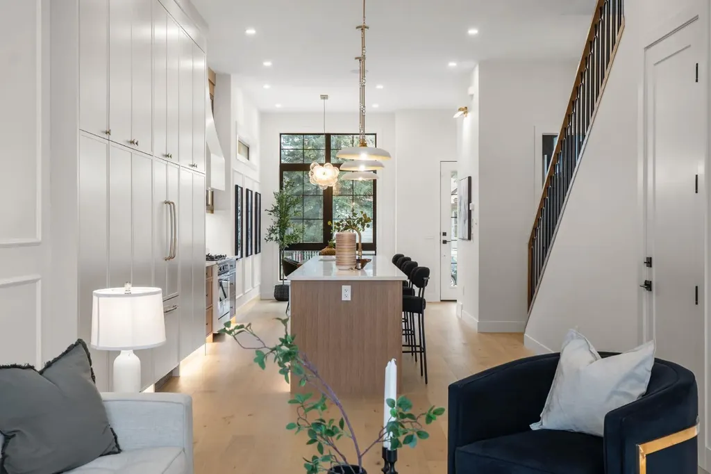 510 29 Avenue NW Calgary AB T2M 2M5