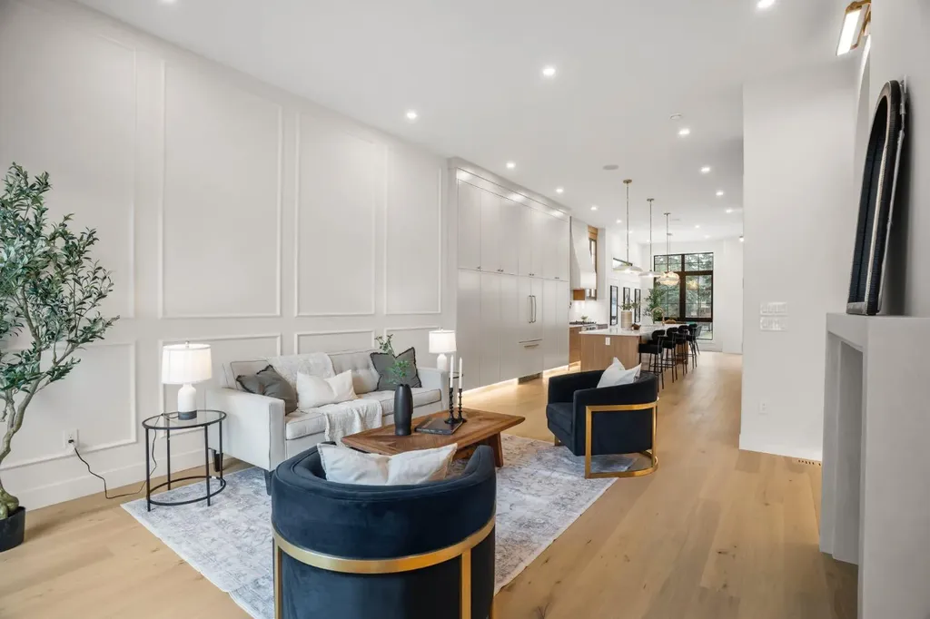 510 29 Avenue NW Calgary AB T2M 2M5