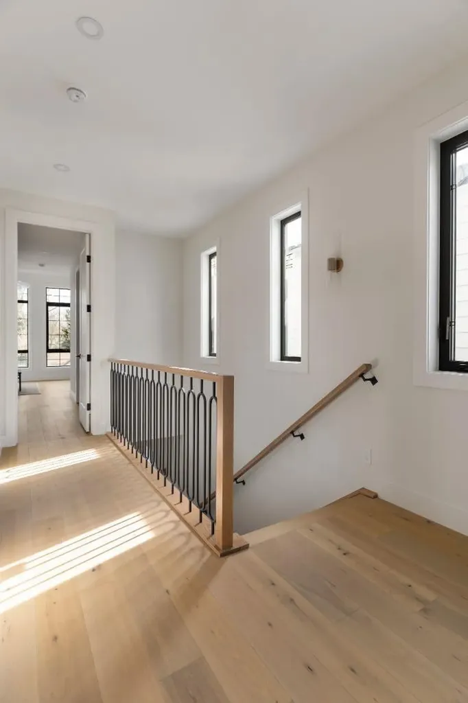 510 29 Avenue NW Calgary AB T2M 2M5