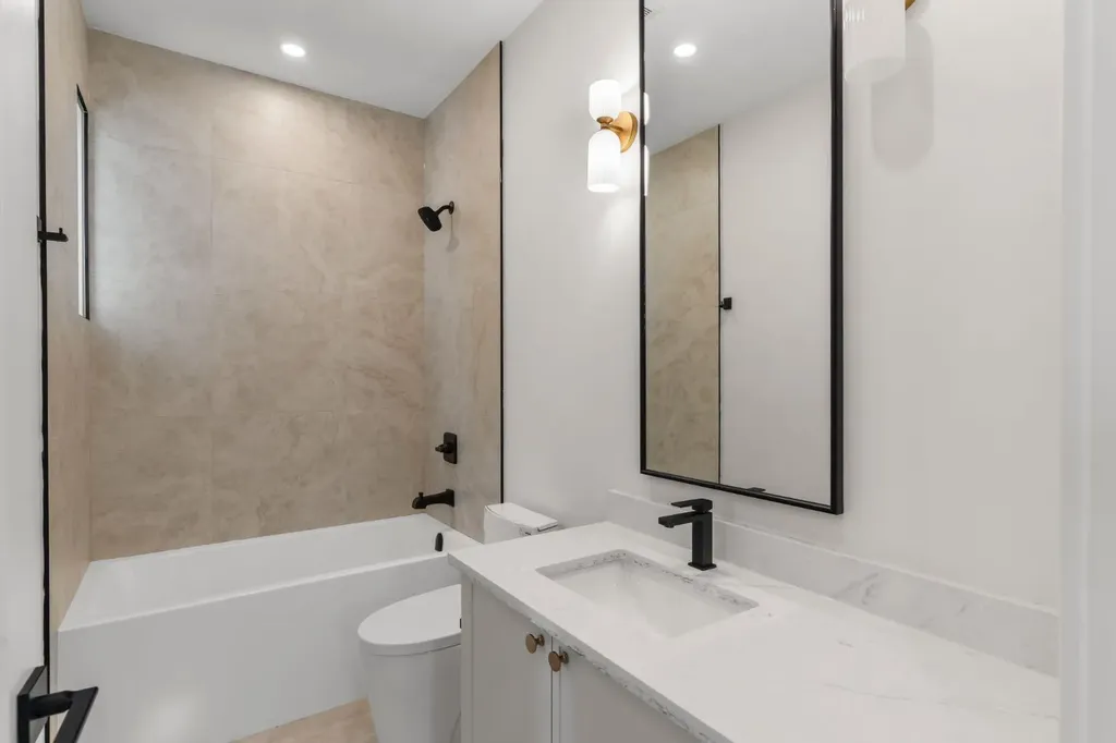 510 29 Avenue NW Calgary AB T2M 2M5