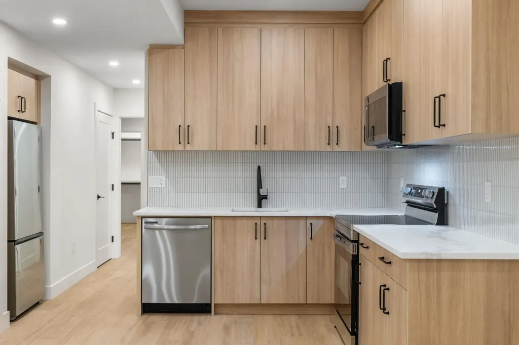 510 29 Avenue NW Calgary AB T2M 2M5