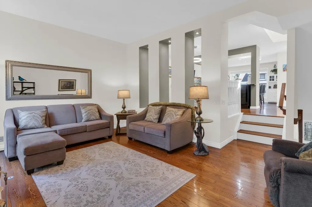 111 Point Drive NW Calgary AB T3B5C8