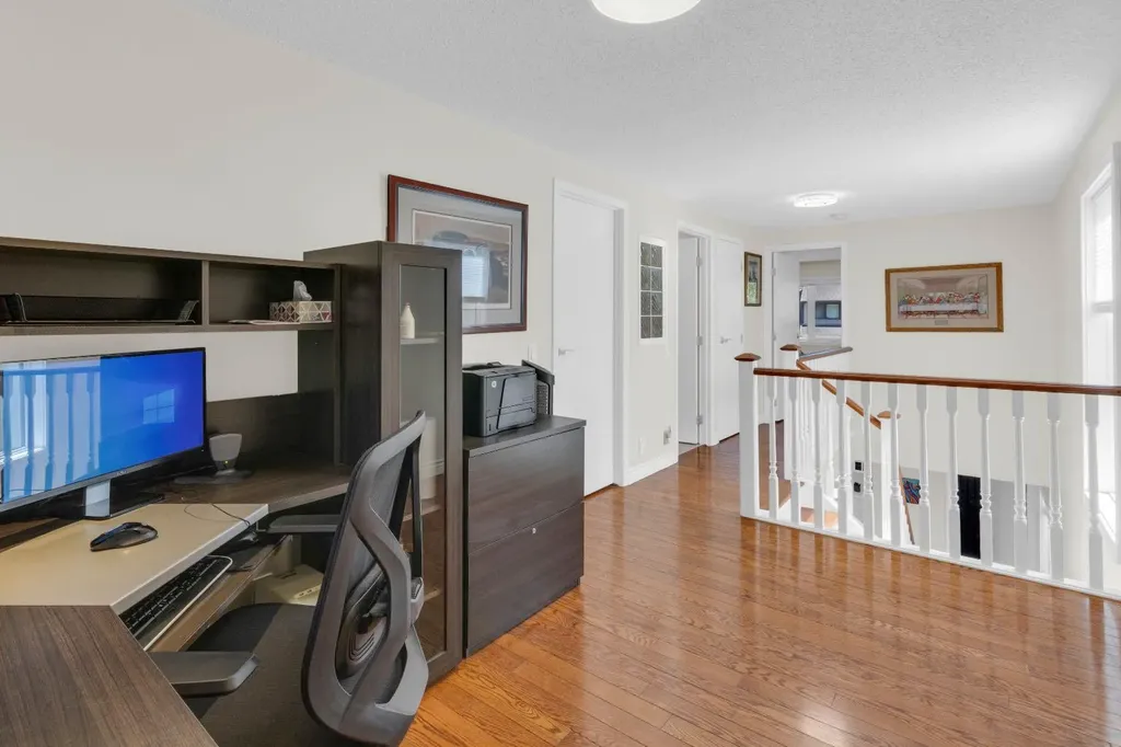 111 Point Drive NW Calgary AB T3B5C8