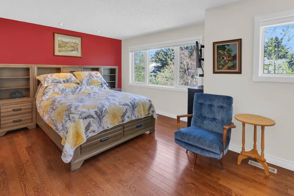 111 Point Drive NW Calgary AB T3B5C8