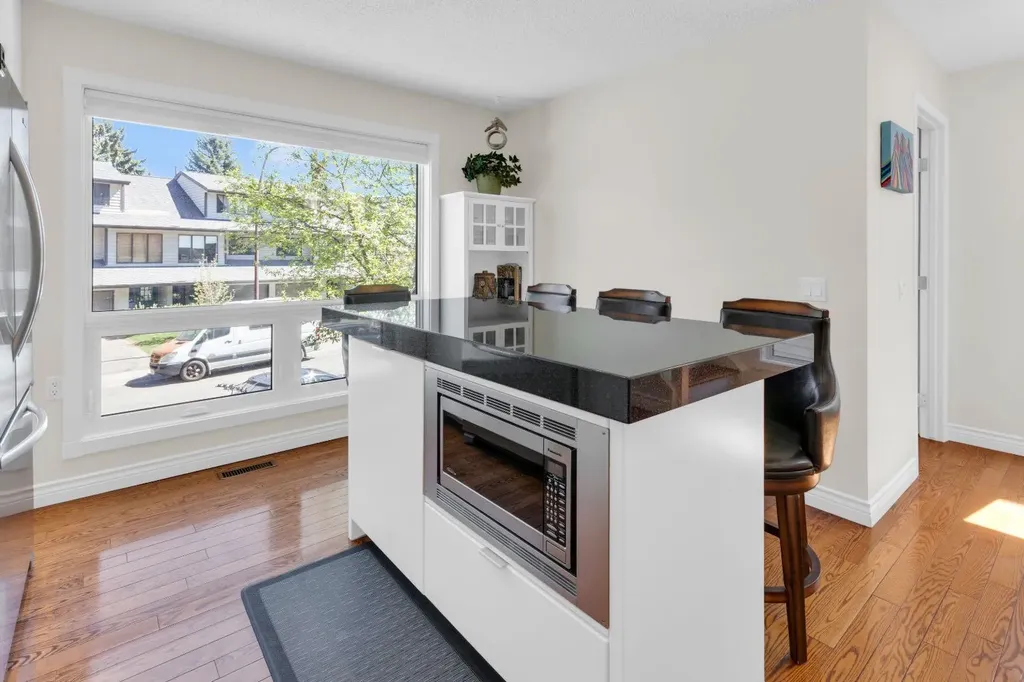 111 Point Drive NW Calgary AB T3B5C8