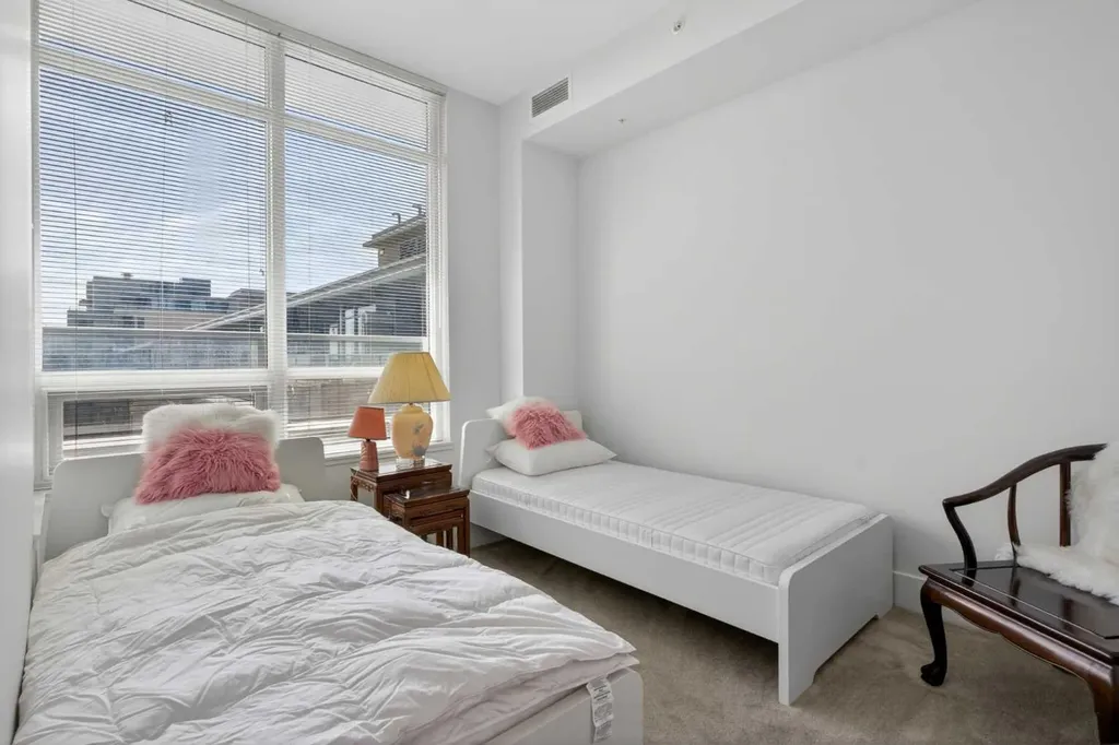 46 9 Street NE Calgary AB T2E 7Y1