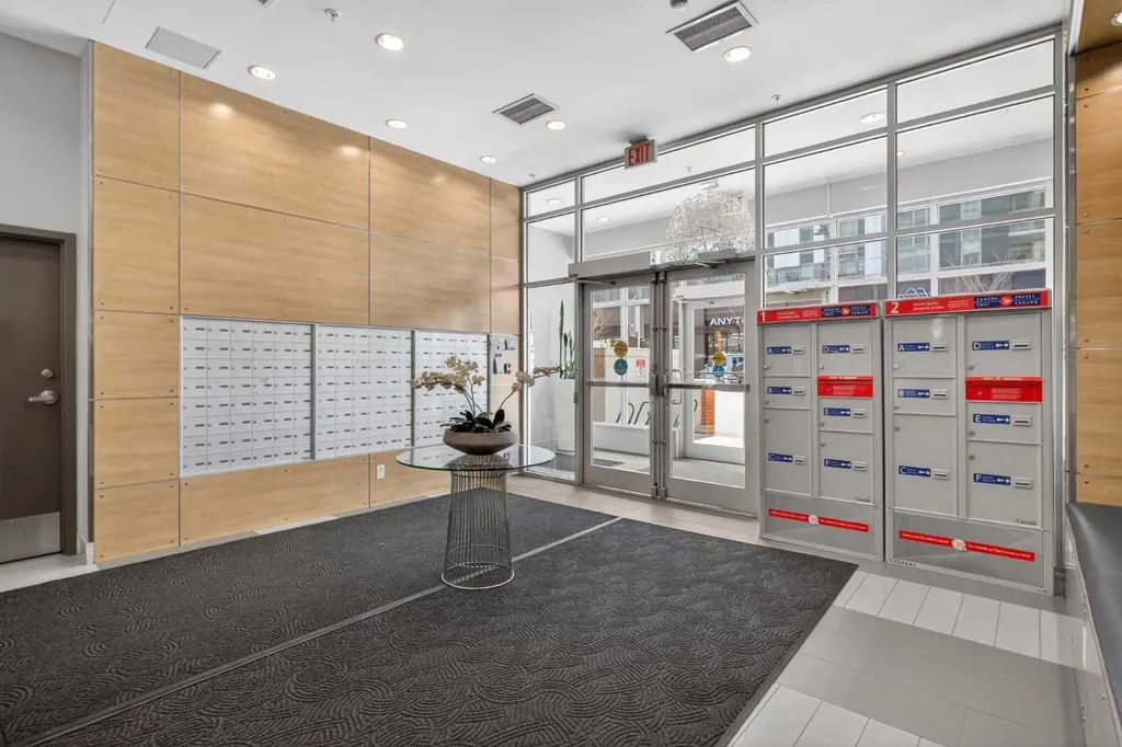 46 9 Street NE Calgary AB T2E 7Y1