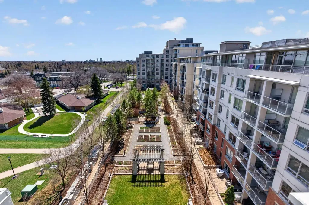 46 9 Street NE Calgary AB T2E 7Y1