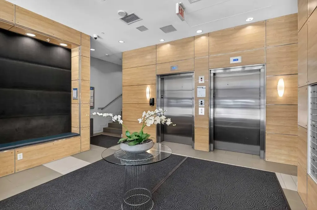 46 9 Street NE Calgary AB T2E 7Y1