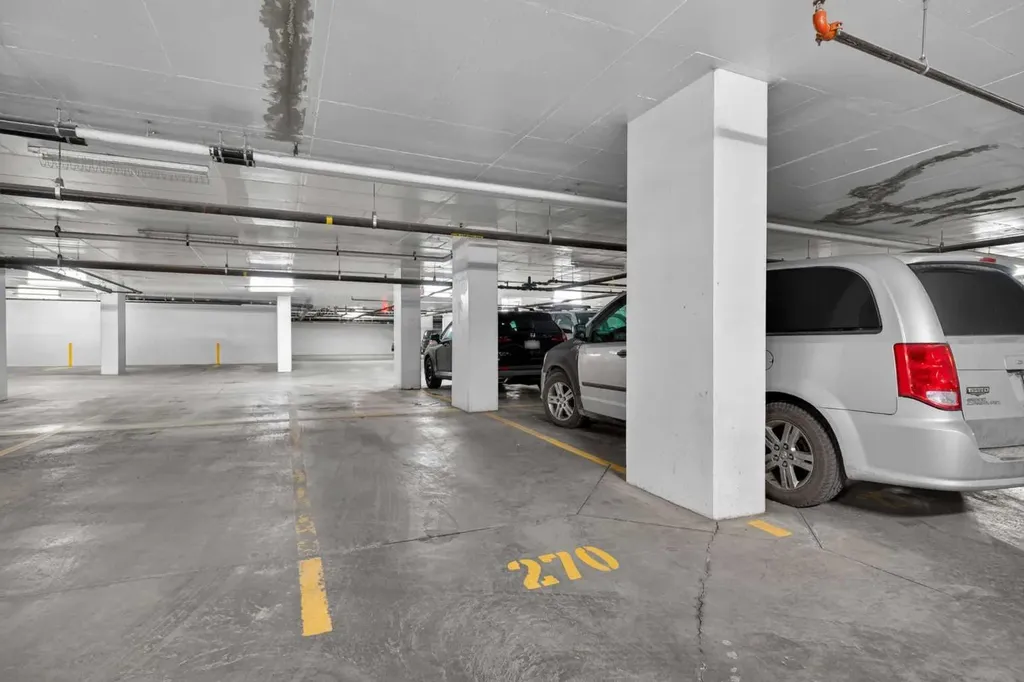 46 9 Street NE Calgary AB T2E 7Y1