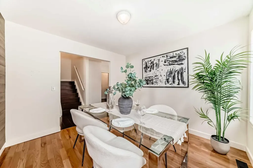262 Coventry Court NE Calgary AB T3K 5E8
