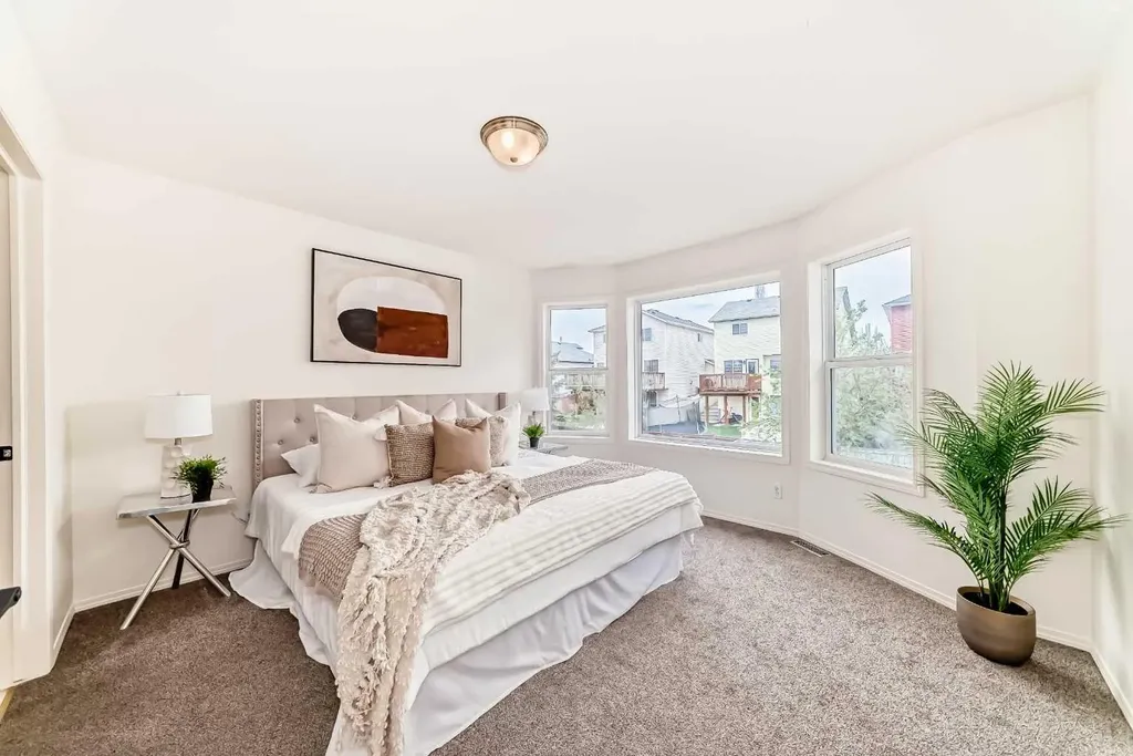 262 Coventry Court NE Calgary AB T3K 5E8
