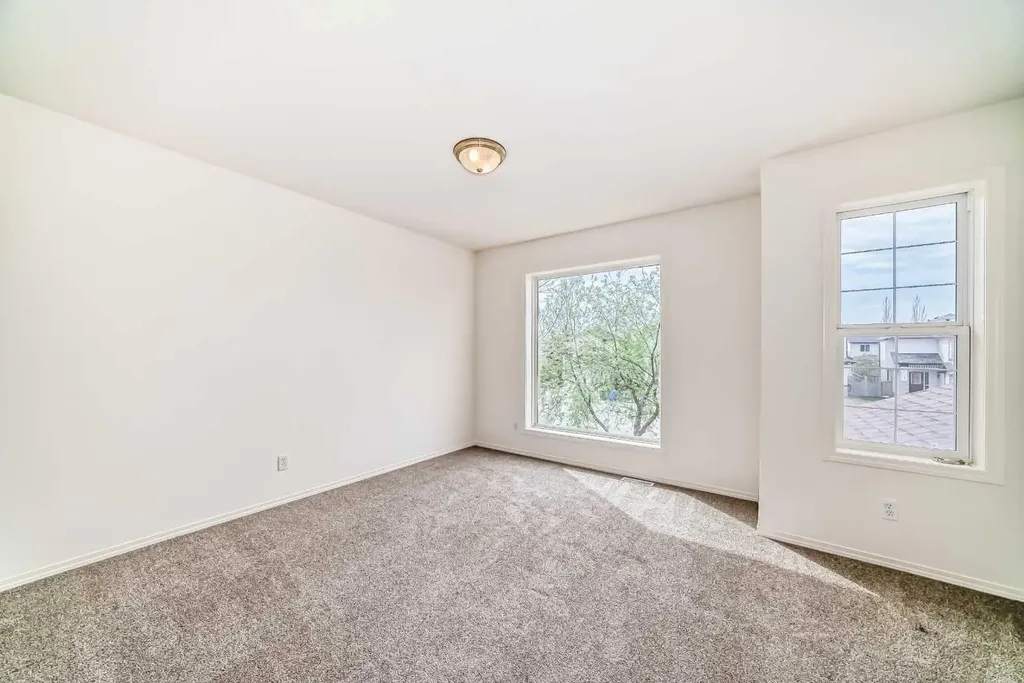 262 Coventry Court NE Calgary AB T3K 5E8