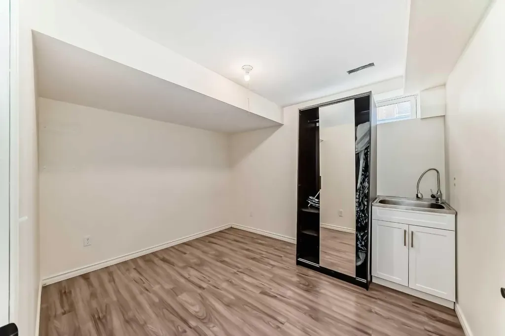 262 Coventry Court NE Calgary AB T3K 5E8