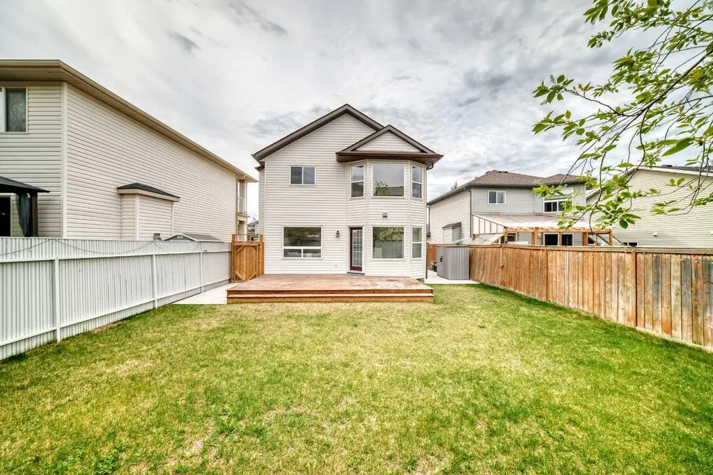 262 Coventry Court NE Calgary AB T3K 5E8