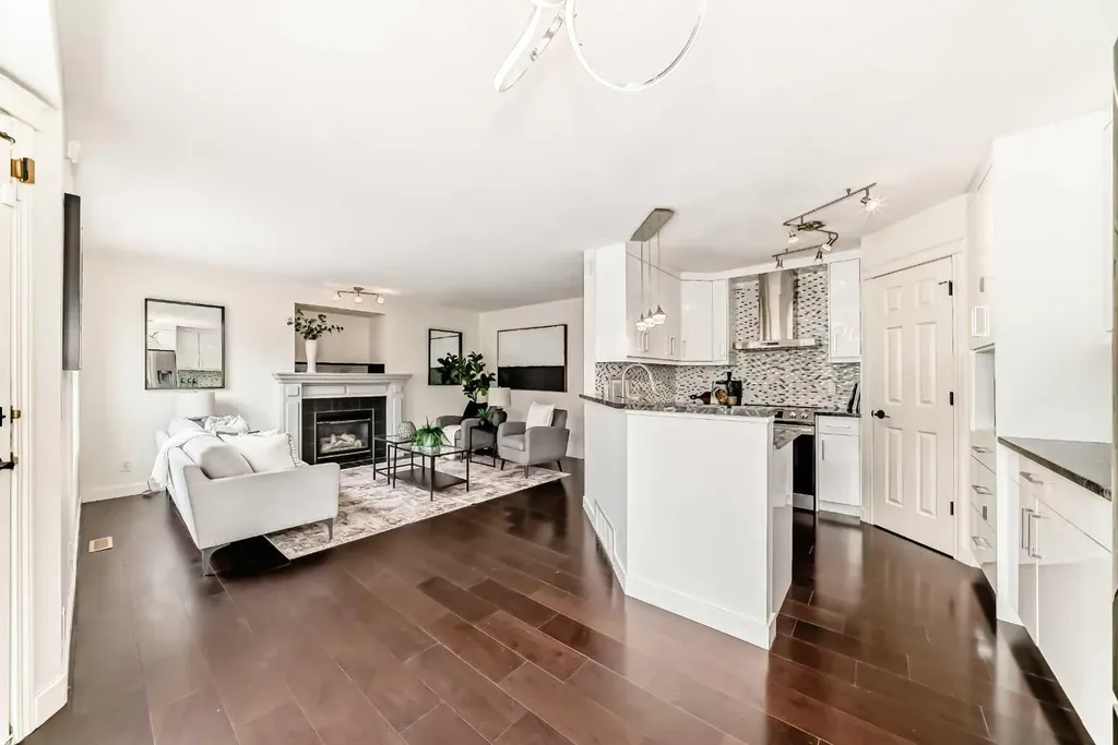 262 Coventry Court NE Calgary AB T3K 5E8