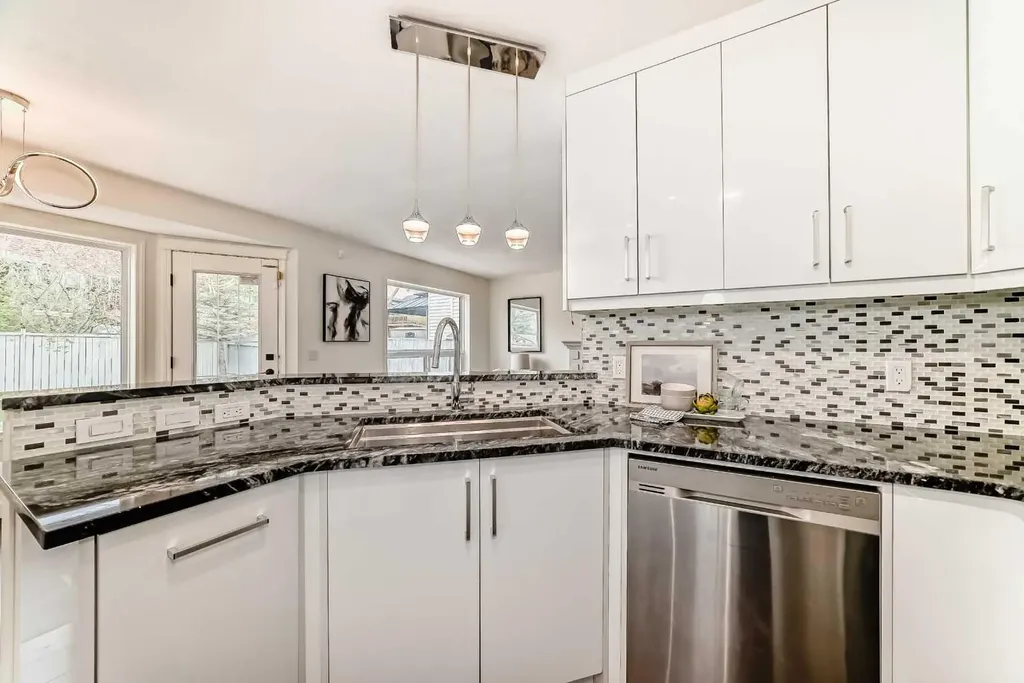 262 Coventry Court NE Calgary AB T3K 5E8