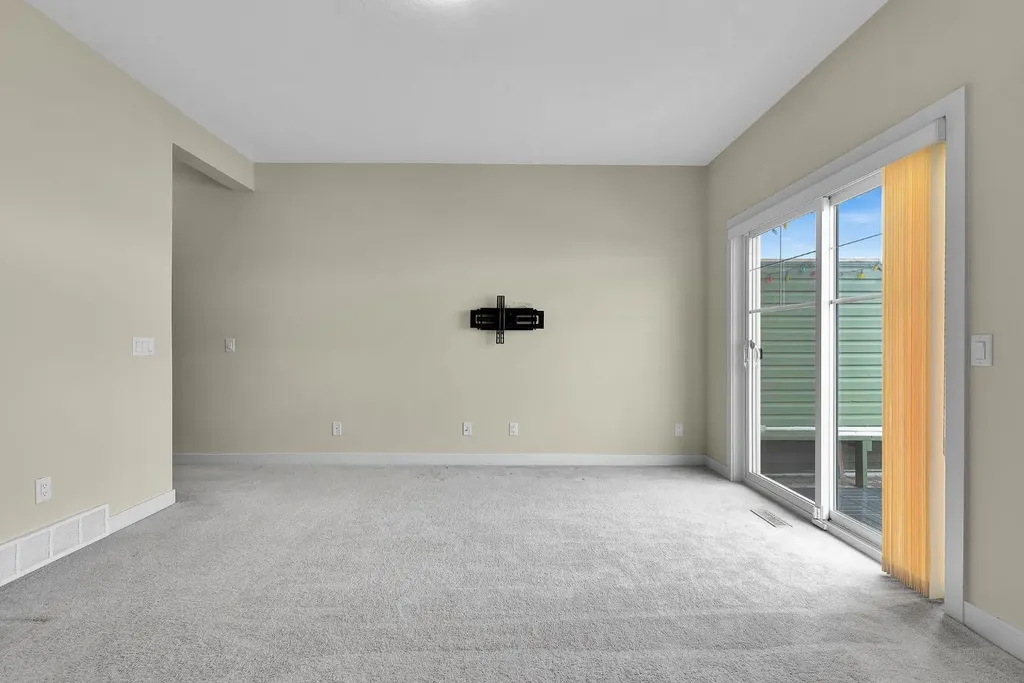 249 Sage Hill Grove NW Calgary AB T3R0Z8