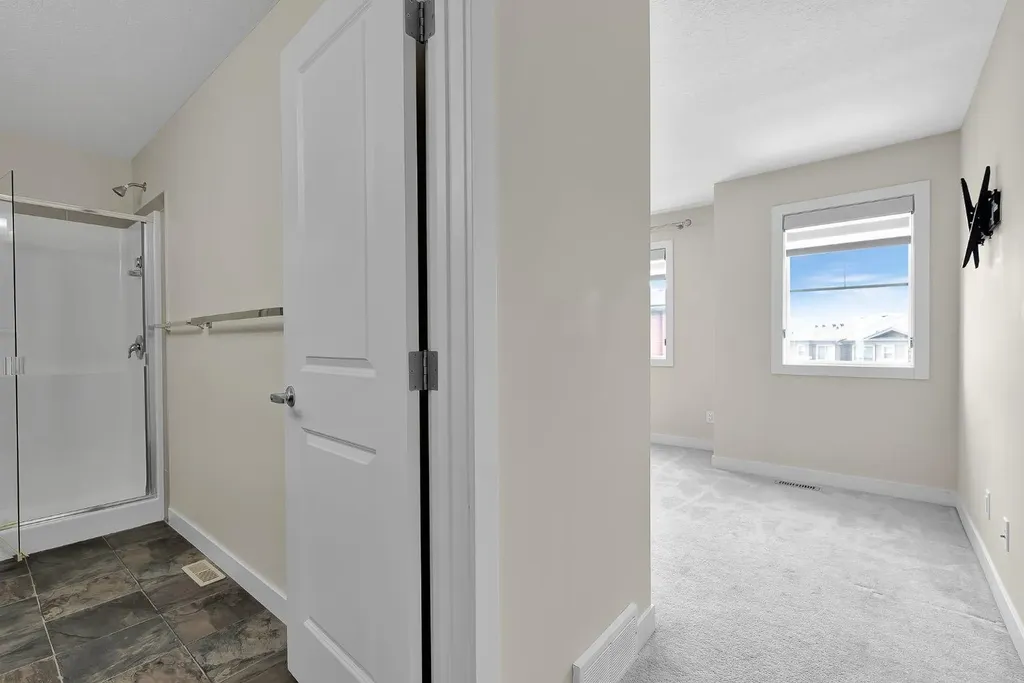 249 Sage Hill Grove NW Calgary AB T3R0Z8