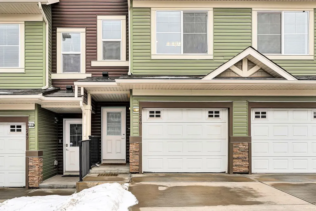 249 Sage Hill Grove NW Calgary AB T3R0Z8