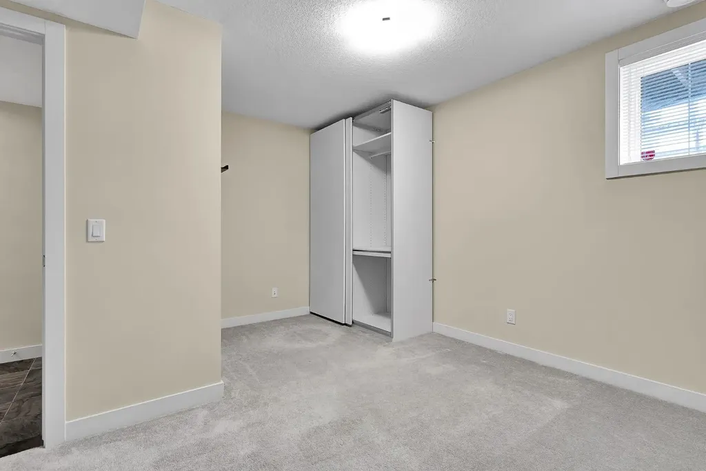 249 Sage Hill Grove NW Calgary AB T3R0Z8