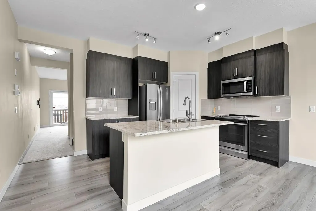 249 Sage Hill Grove NW Calgary AB T3R0Z8